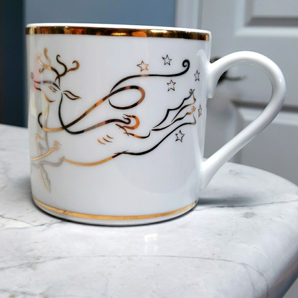 Rudolph Flying Right Gold Rimmed Mug - Picture 3 of 7